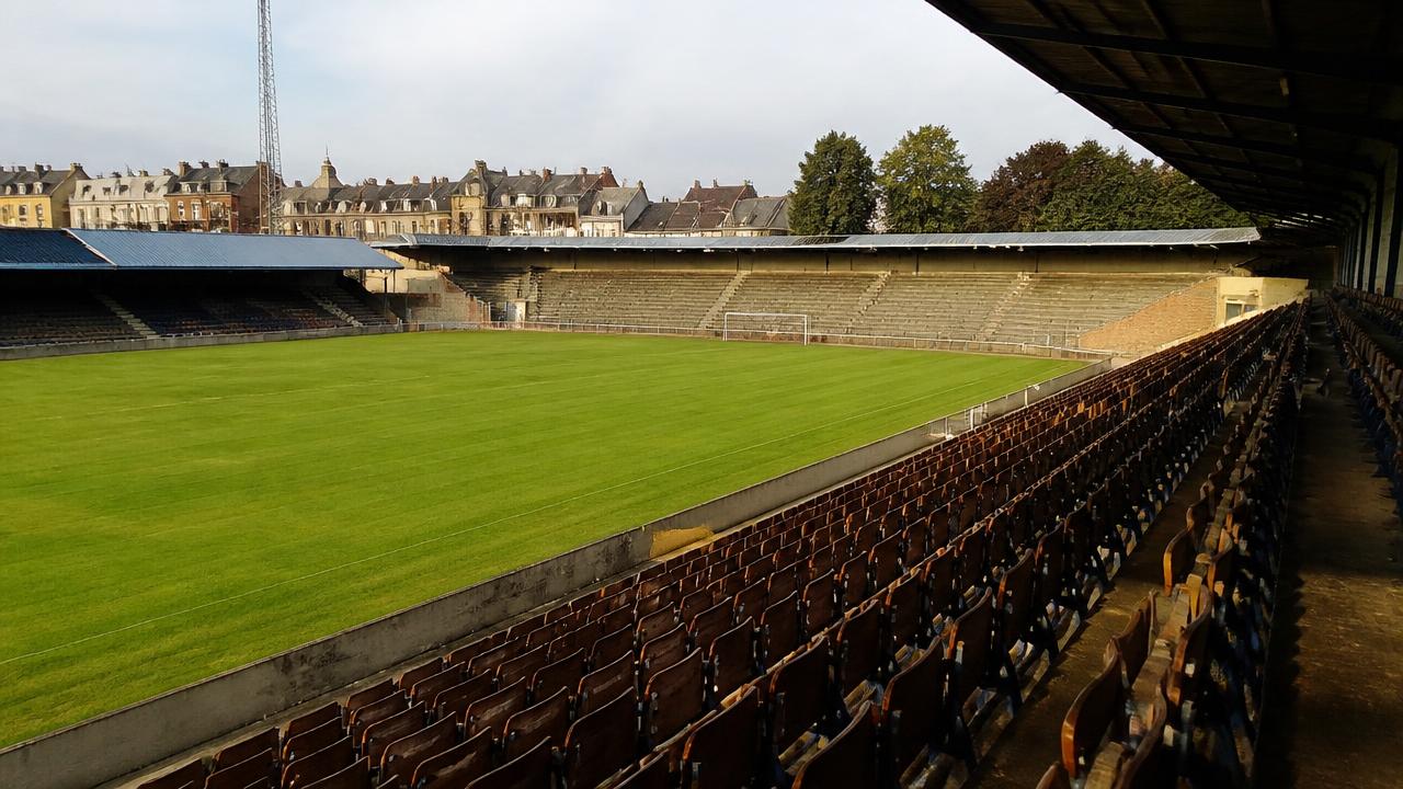 The long shadow of total football
