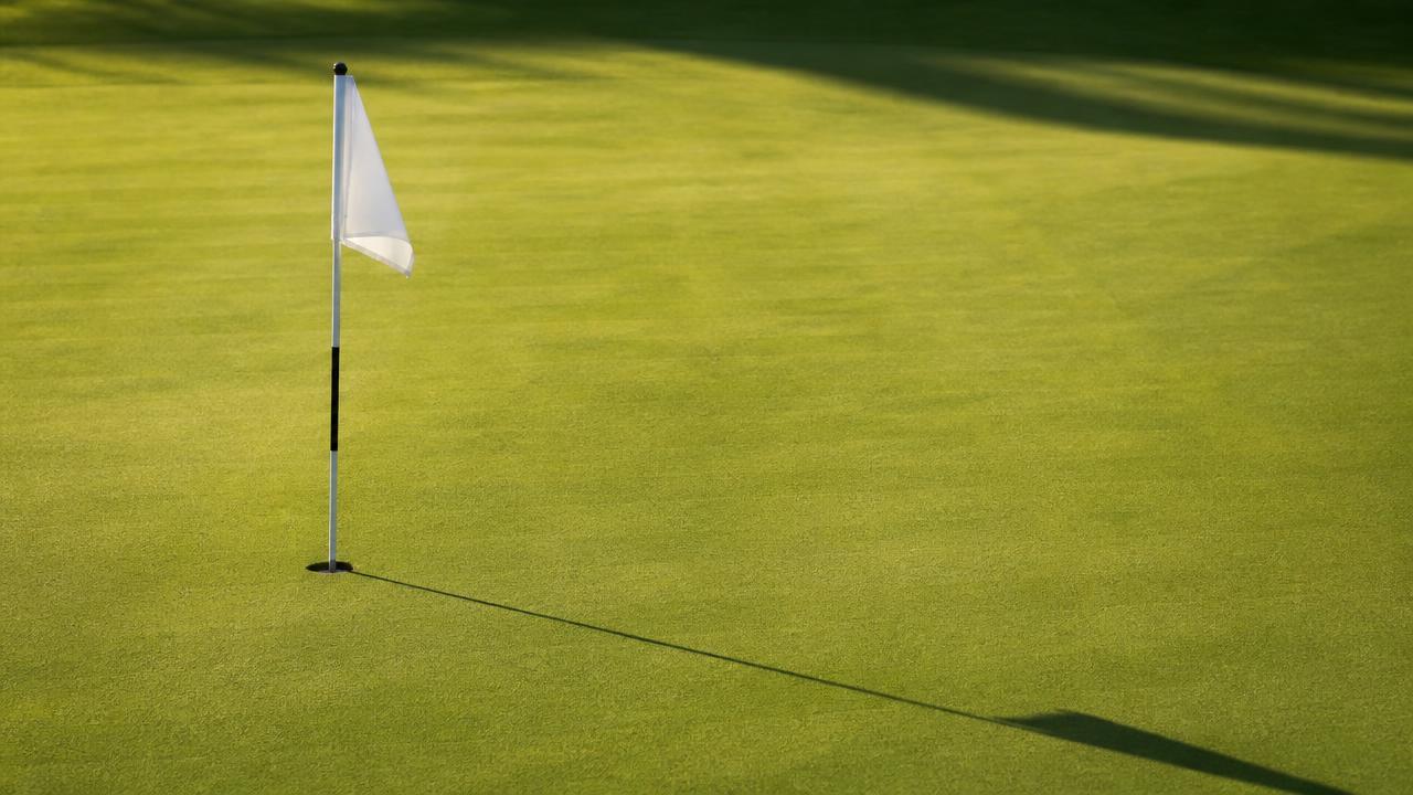 Golf scoring and the cut