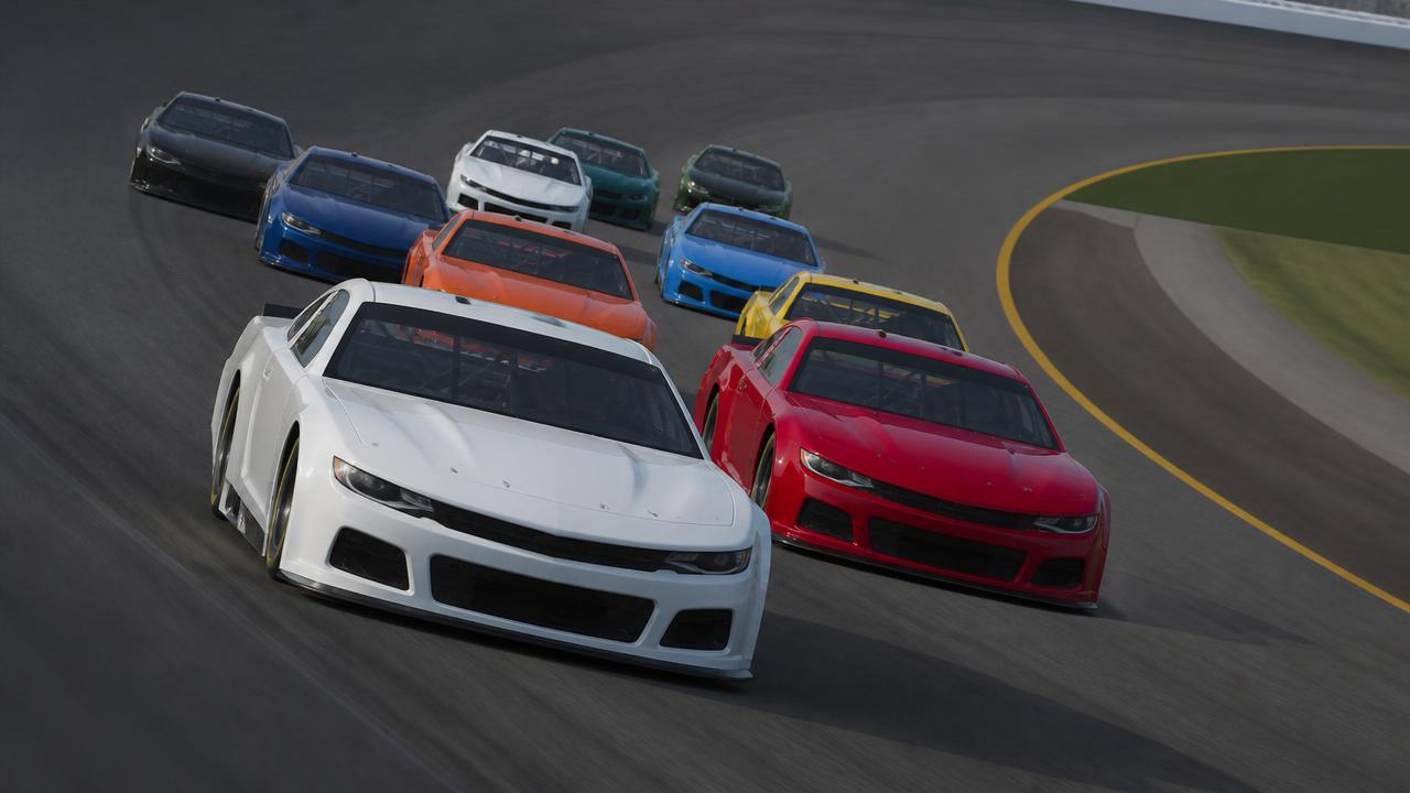 Why aerodynamics decide oval racing